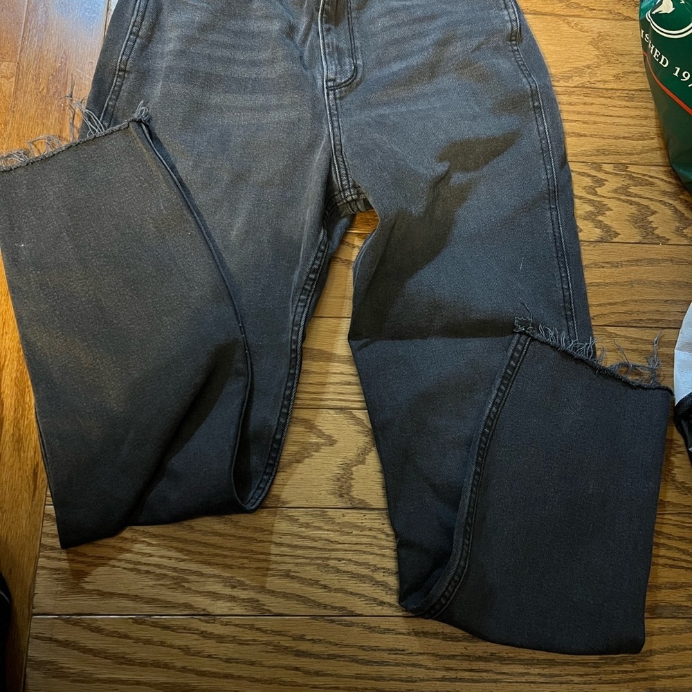 Hollister Black Mom Jeans, size 26, length 29